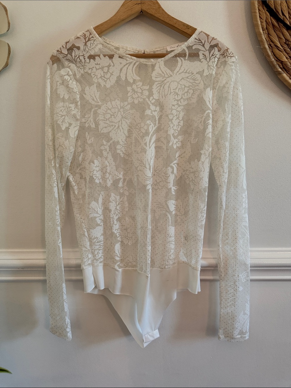 Ces Femme White Sheer Floral Lace Long-Sleeve Bodysuit